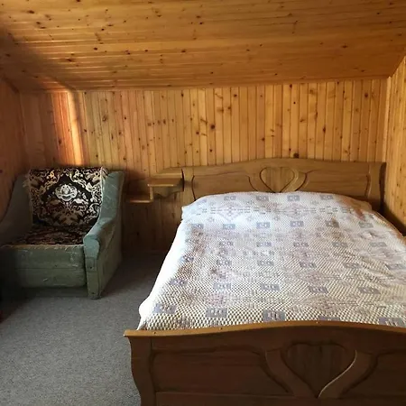 Konukevi криниченька Yaremche